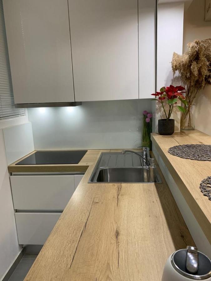 Mm Split Apartment - 5 Min By Car To The Beach & City Center - Free Public Parking Екстер'єр фото