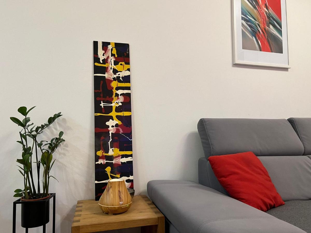 Mm Split Apartment - 5 Min By Car To The Beach & City Center - Free Public Parking Екстер'єр фото