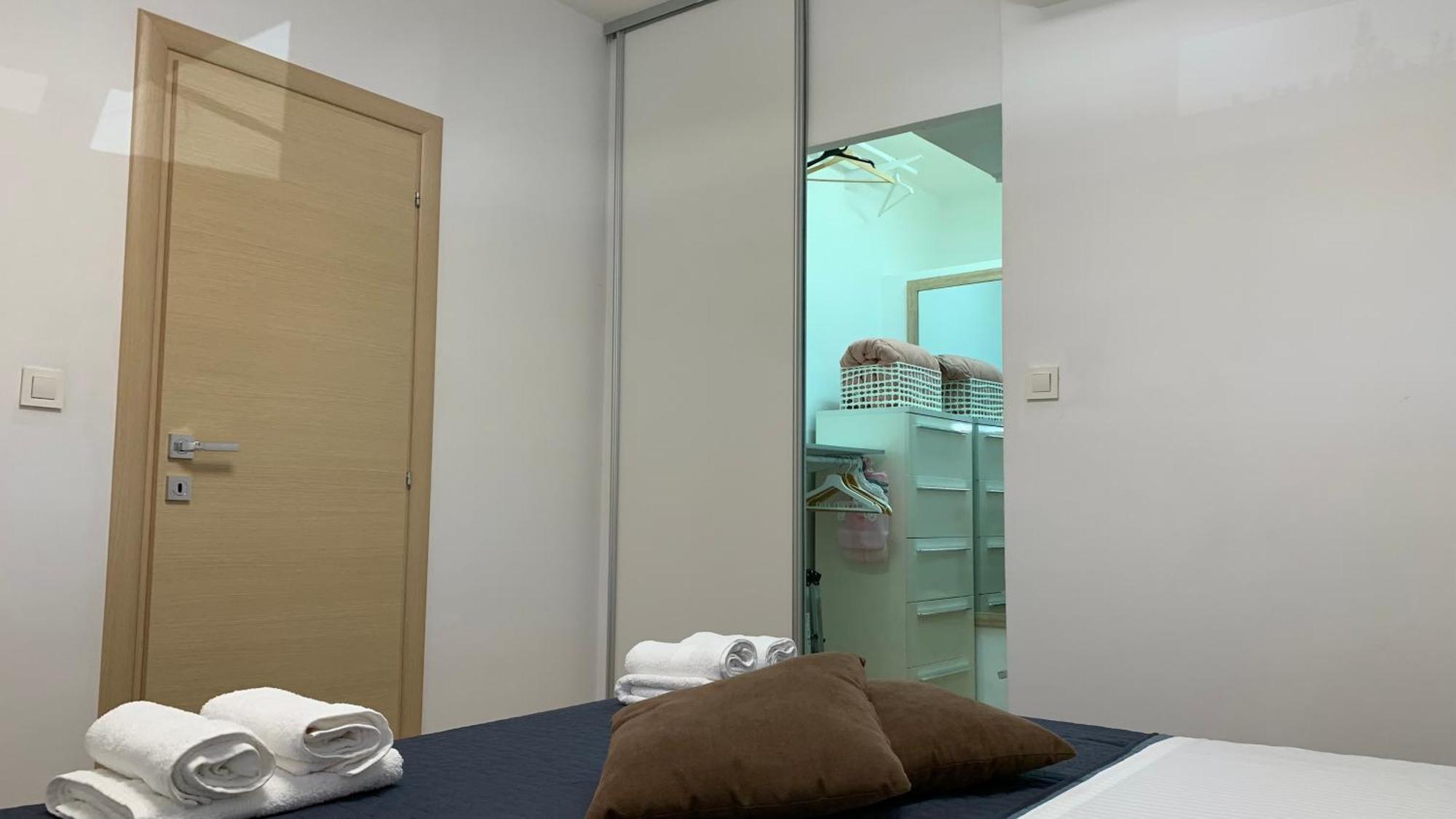 Mm Split Apartment - 5 Min By Car To The Beach & City Center - Free Public Parking Екстер'єр фото