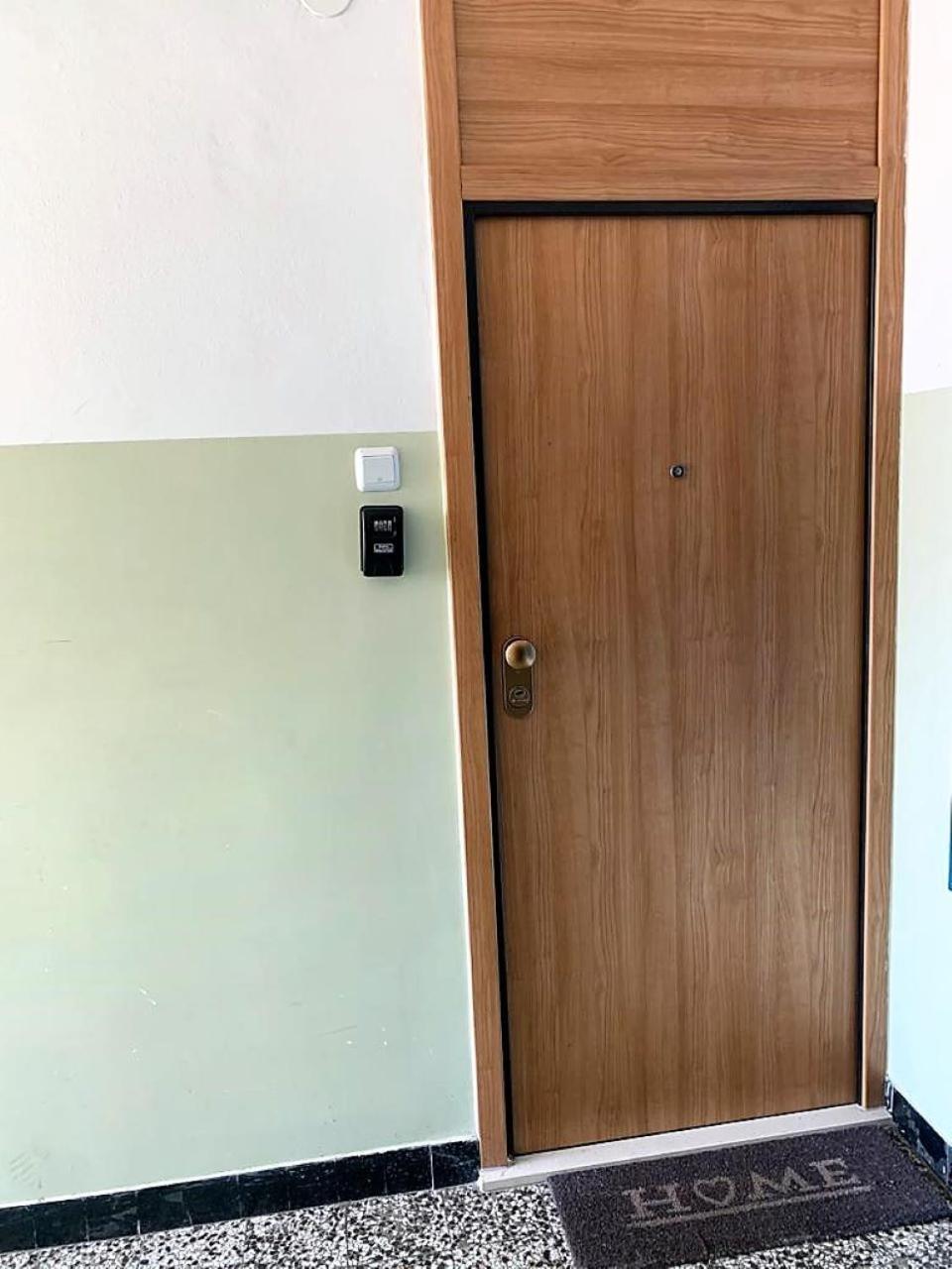 Mm Split Apartment - 5 Min By Car To The Beach & City Center - Free Public Parking Екстер'єр фото